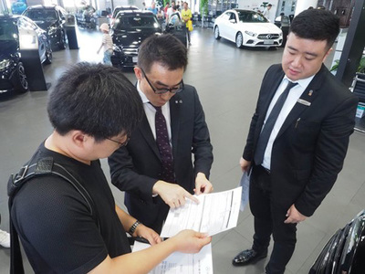 《服務公約》踐行'客戶為先'，奔馳開創汽車零售新風